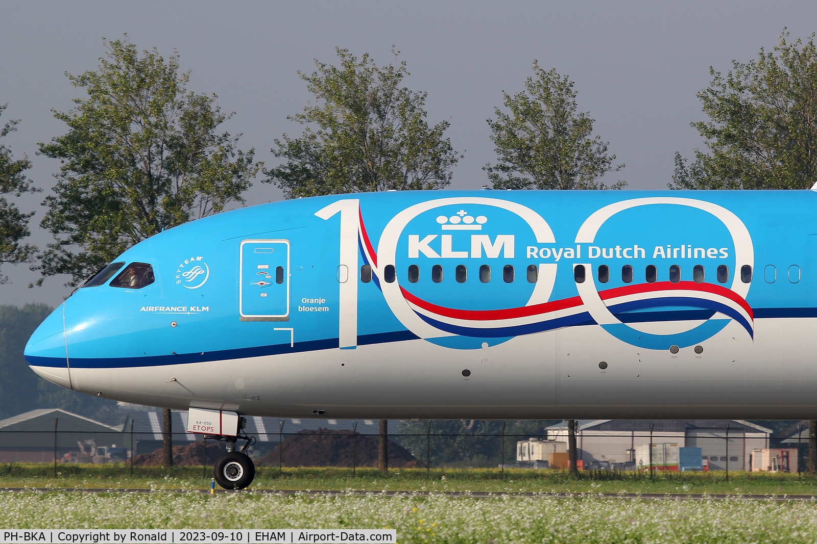 PH-BKA, 2019 Boeing 787-10 Dreamliner C/N 42492, at spl