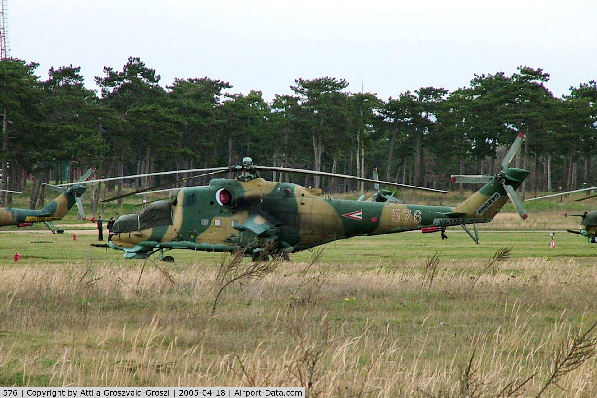 576, Mil Mi-24D Hind D C/N K220576, Jutas-Ujmajor. The Hungarian airforce is his practising base. Veszprém