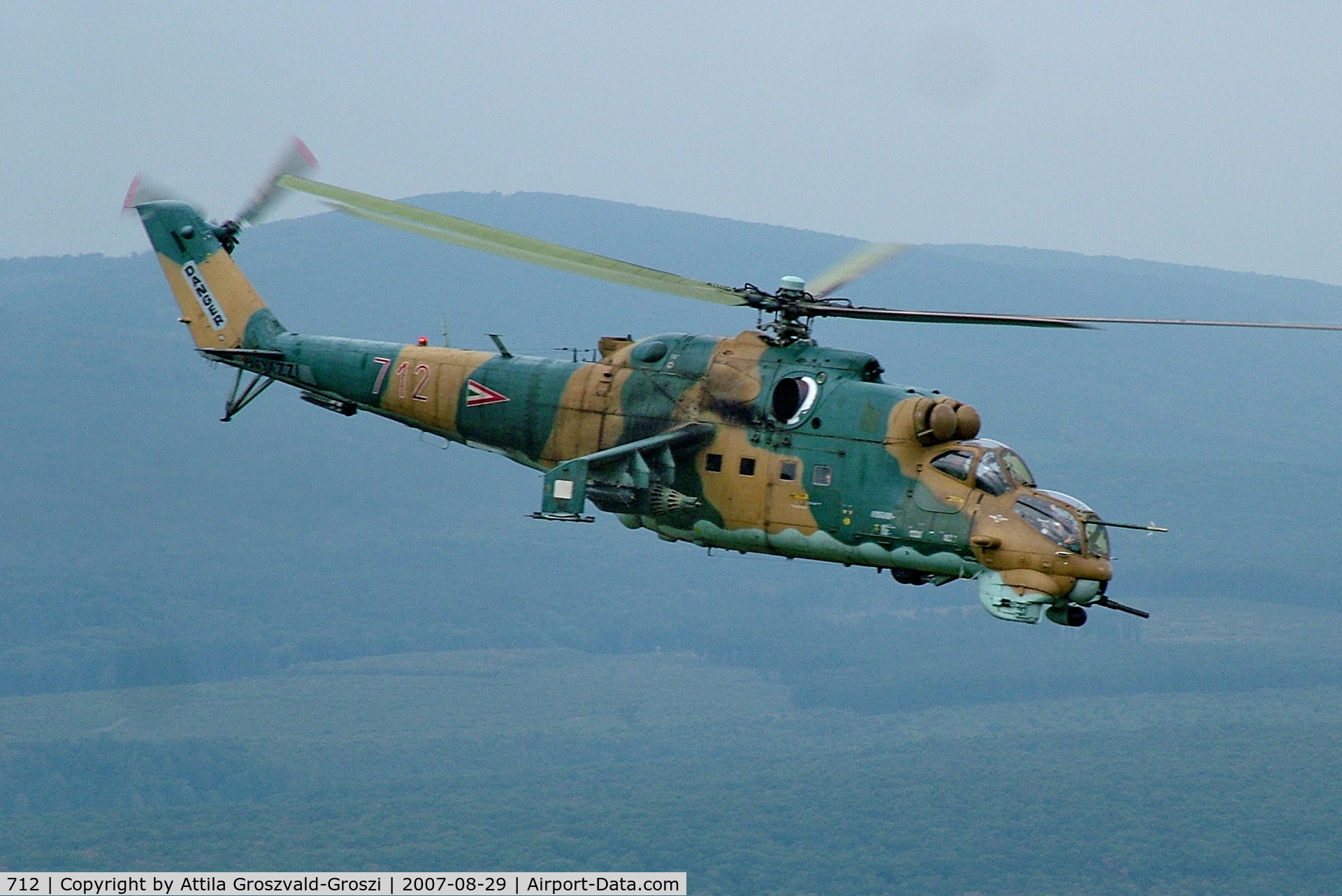 712, 1985 Mil Mi-24V Hind E C/N 220712, Jutas-Ujmajor. The Hungarian airforce is his practising base, in sharpshooting practice.