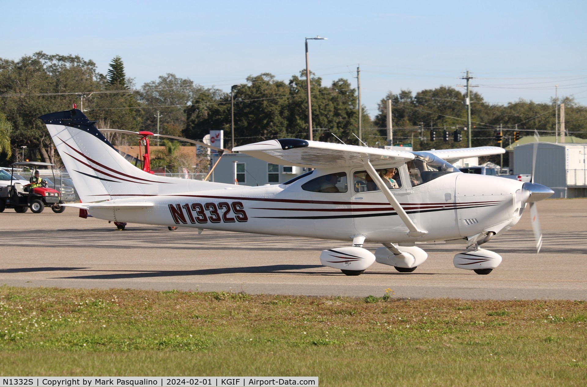 N1332S, 1976 Cessna 182P Skylane C/N 18264896, Cessna 182P
