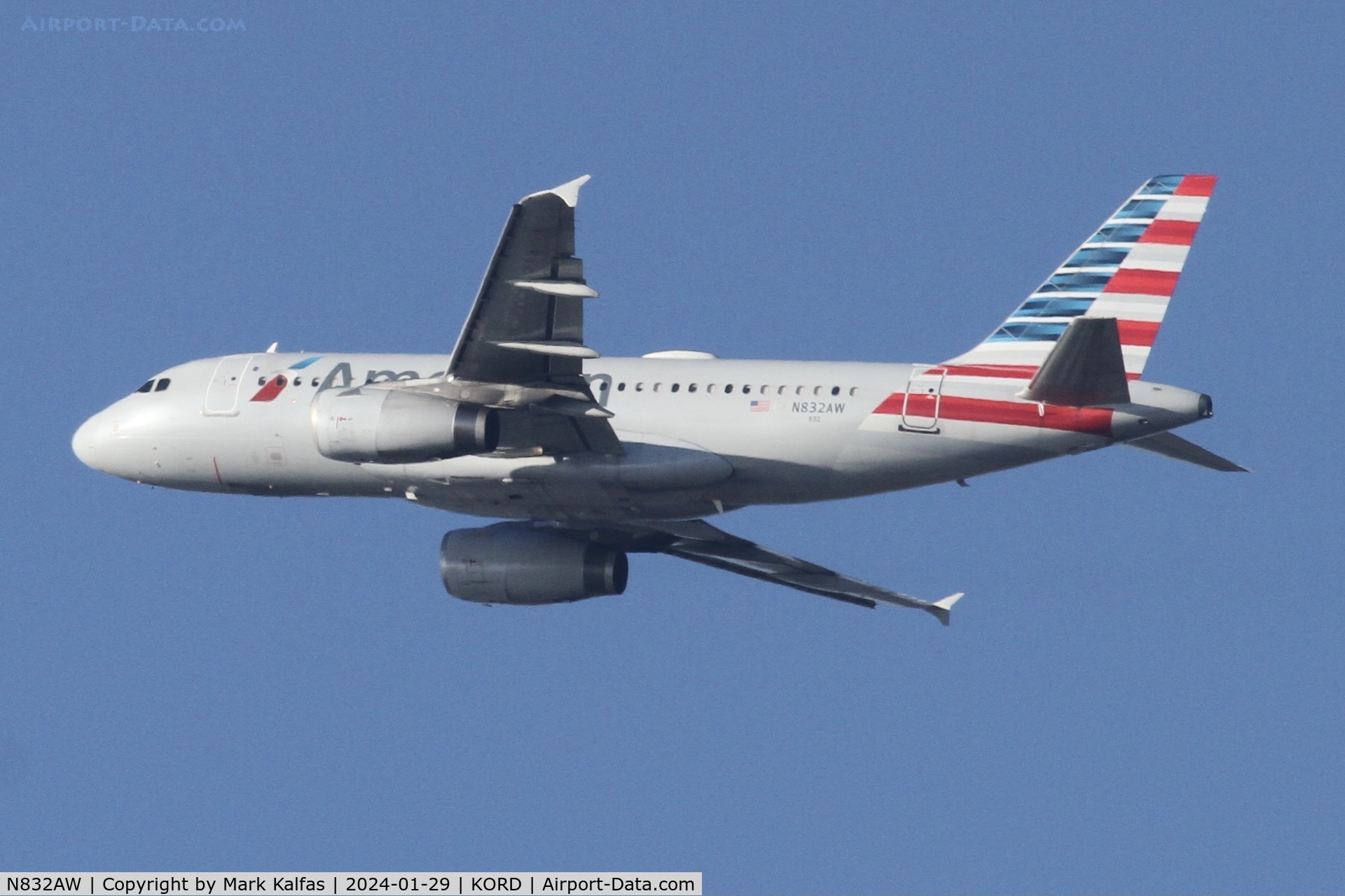 N832AW, 2001 Airbus A319-132 C/N 1643, A319 American Airlines AIRBUS INDUSTRIE A319-112  N832AW AAL1150 ORD-MCI