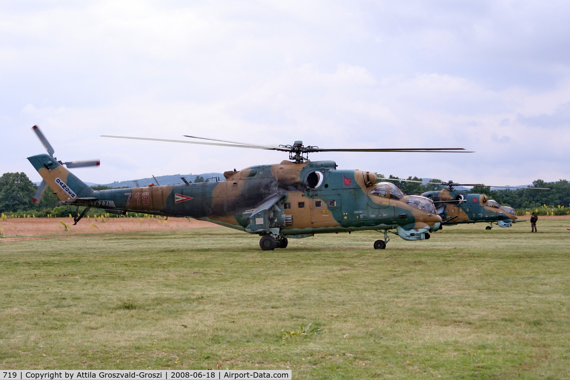 719, 1985 Mil Mi-24V Hind C/N 220719, Veszprém, Jutas-újmajor, Training base of the Hungarian Air Force.