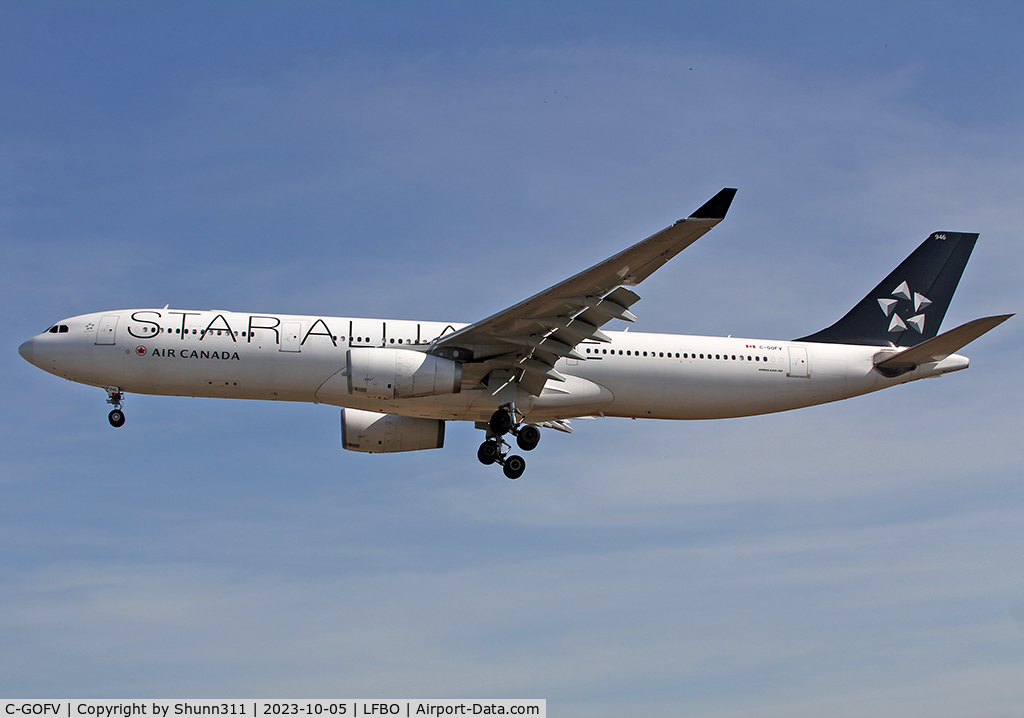 C-GOFV, 2013 Airbus A330-343X C/N 1447, Landing rwy 32R in Star Alliance c/s...