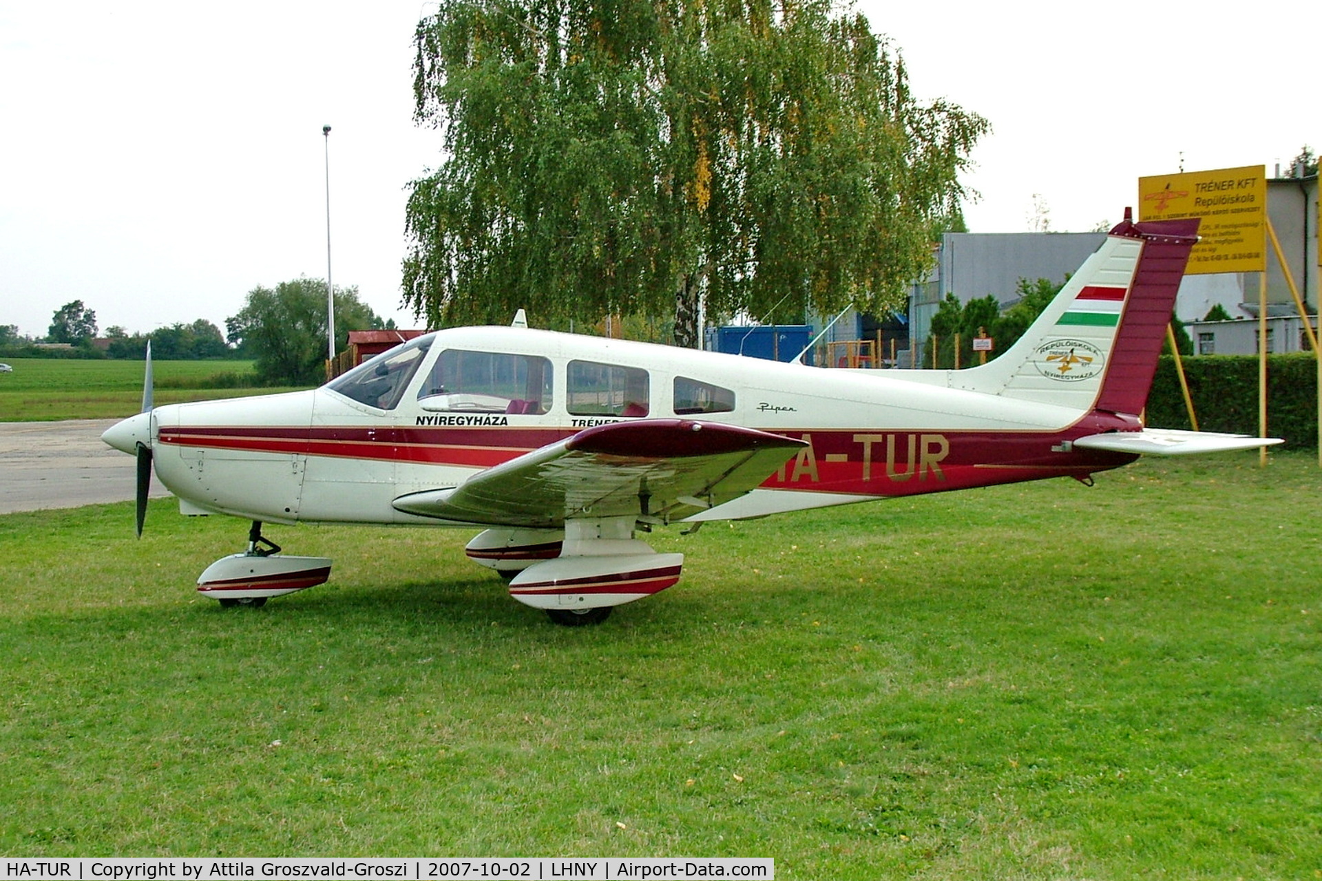 HA-TUR, Piper PA-28-161 C/N 287816189, LHNY - Nyíregyháza Airport, Hungary