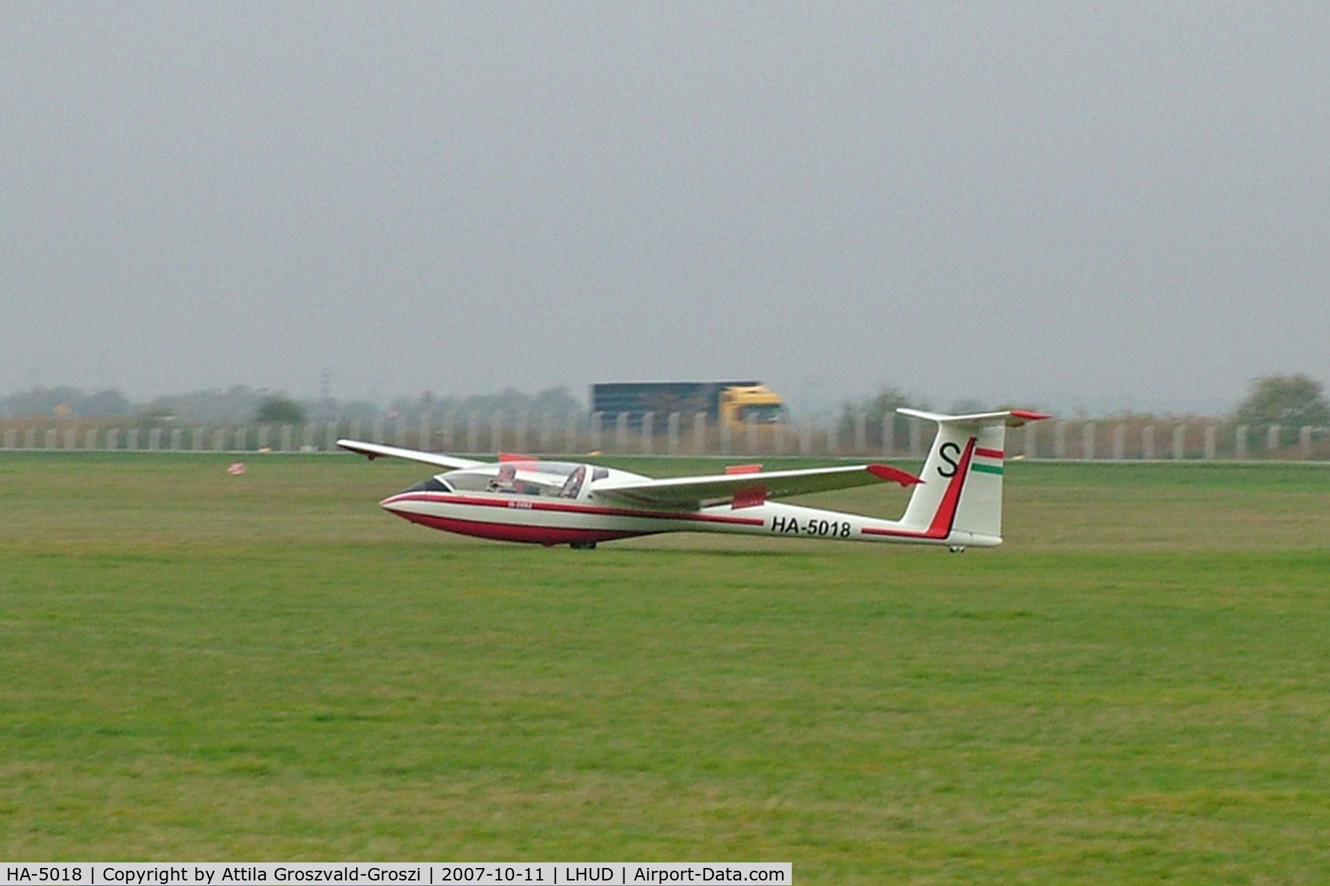 HA-5018, 1981 ICA-Brasov IS-28B2 C/N 331, LHUD - Szeged Airport, Hungary