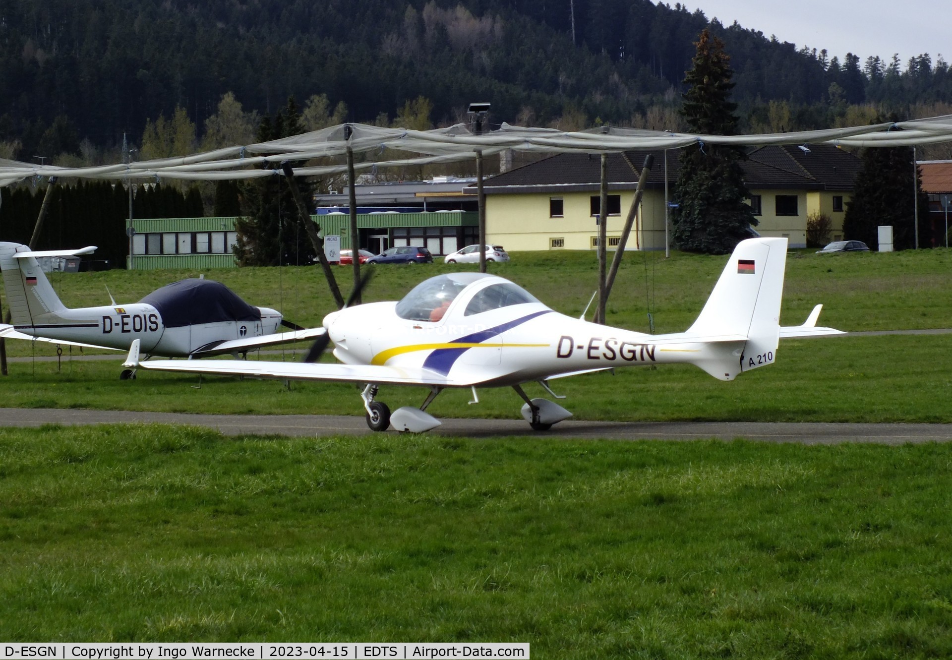 D-ESGN, Aquila A210 (AT01) C/N AT01-234, Aquila A210 (AT01) at Schwenningen airfield
