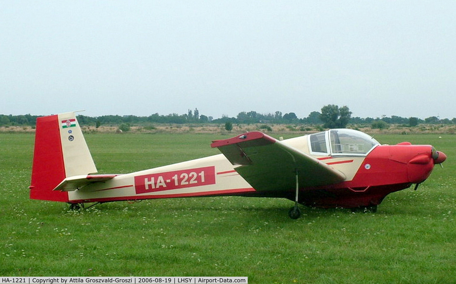 HA-1221, Scheibe SF-25C Falke C/N 4235, LHSY - Szombathely Airport, Hungary