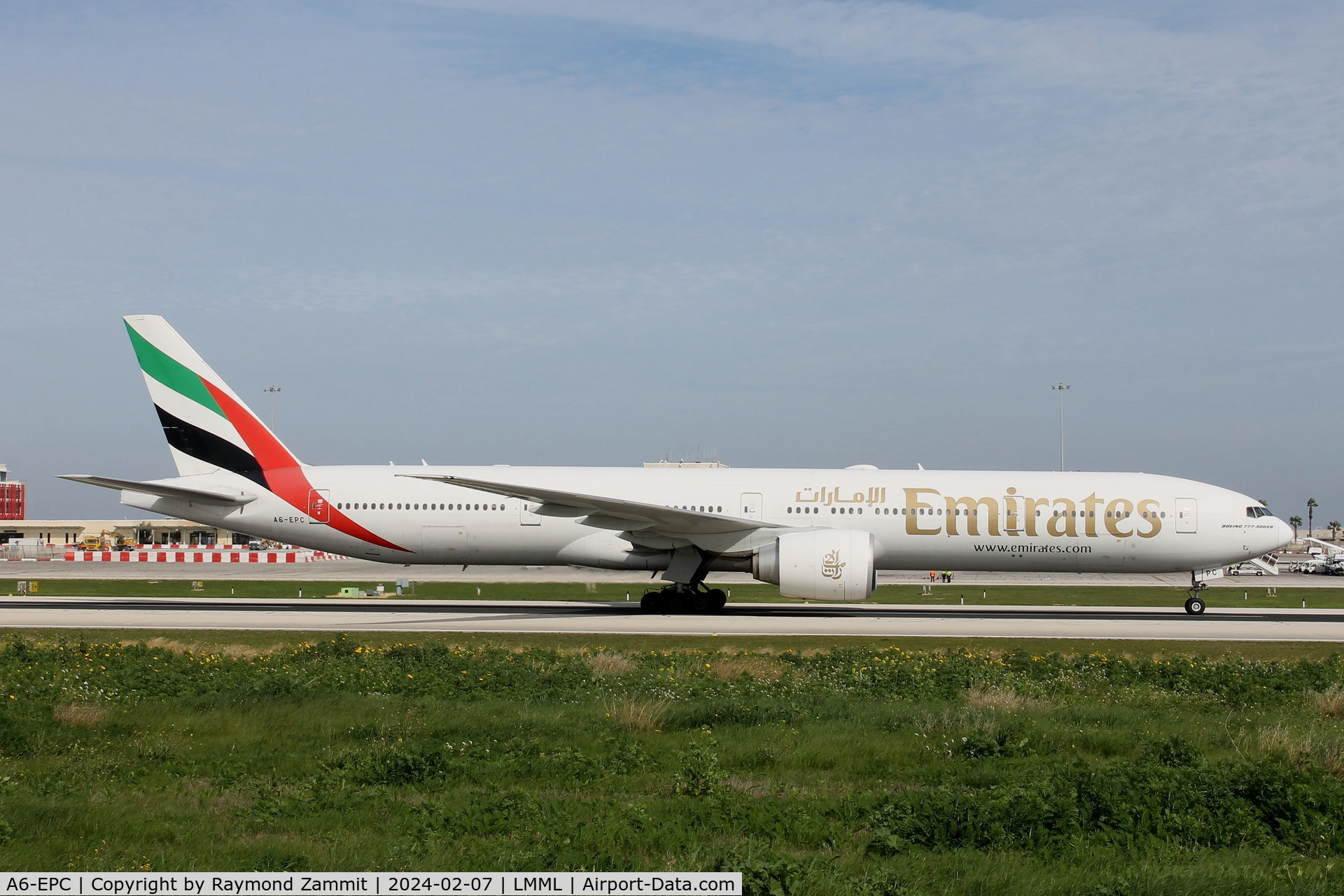 A6-EPC, Boeing 777-31H(ER) C/N 42322, B777 A6-EPC Emirates Airlines