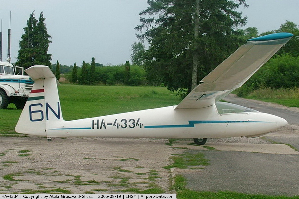 HA-4334, 1976 WSK Swidnik SZD-30A Pirat C/N S-04.50, LHSY - Szombathely Airport, Hungary