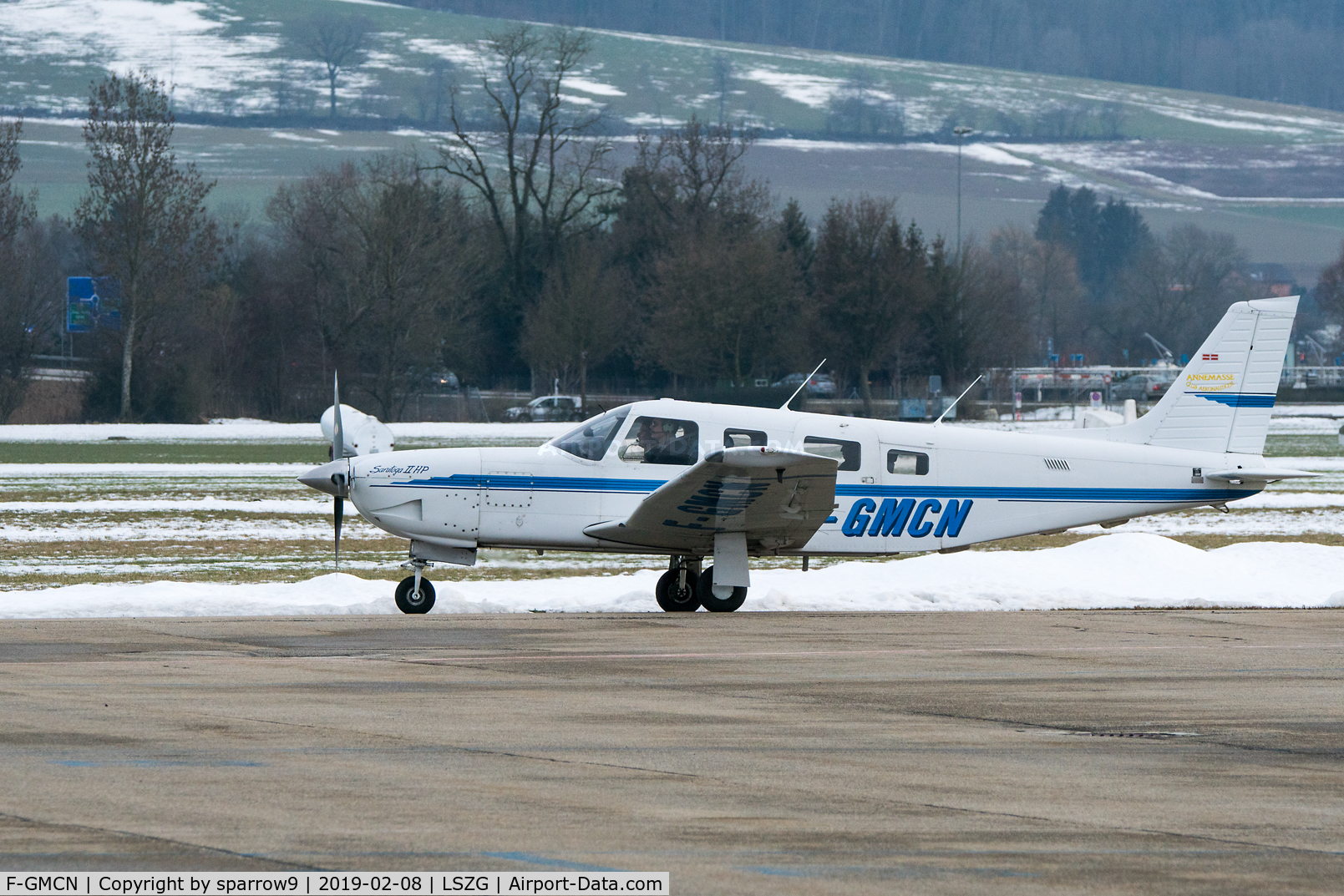 F-GMCN, 1993 Piper PA-32R-301 Saratoga SP C/N 3213049, Five years ago we had still some snow at that time at Grenchen.