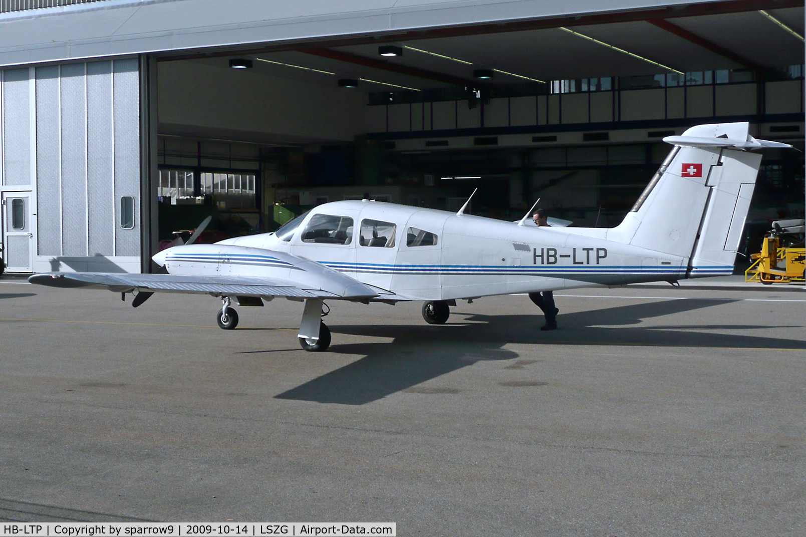 HB-LTP, 1982 Piper PA-44-180T Turbo Seminole C/N 44-8207008, At Grenchen.