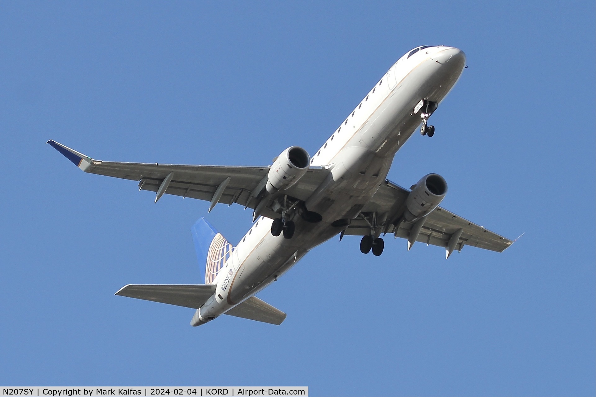 N207SY, 2017 Embraer 175LR (ERJ-170-200LR) C/N 17000643, E75L SkyWest/United Express EMBRAER S A ERJ 170-200 LR N207SY SKW5270 CHS-ORD