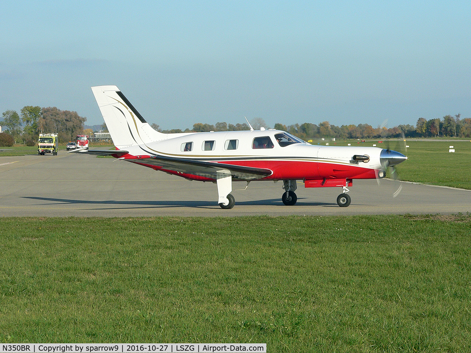 N350BR, 1986 Piper PA-46-310P Malibu C/N 4608001, Holding position at Grenchen