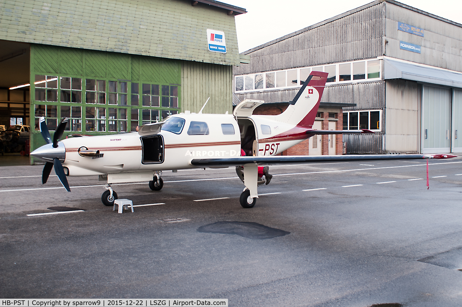 HB-PST, 1998 Piper PA-46-350P Malibu Mirage C/N 4636142, Maintenance at Grenchen. HB-registered since 2013-04-16.