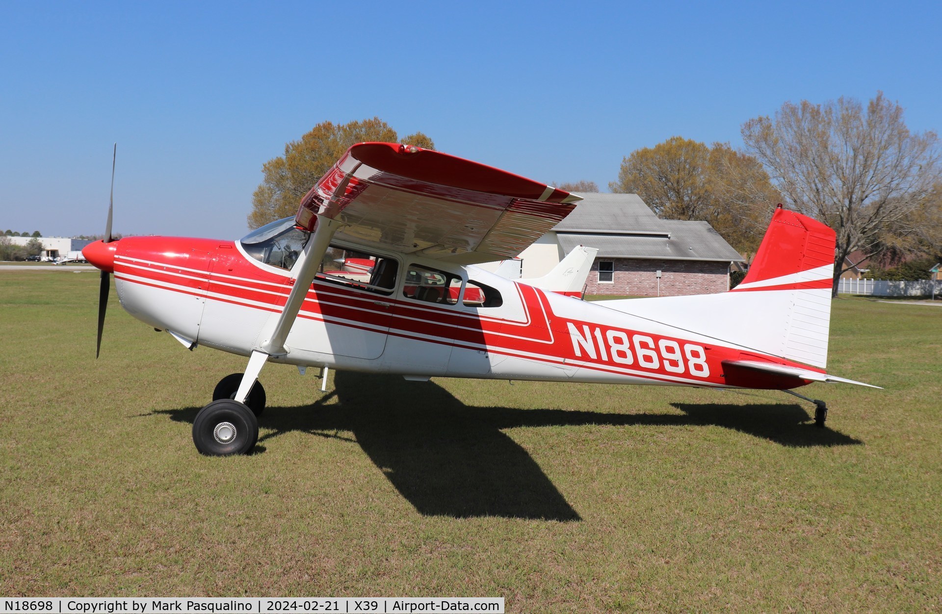 N18698, 1969 Cessna 180H Skywagon C/N 18052076, Cessna 180H