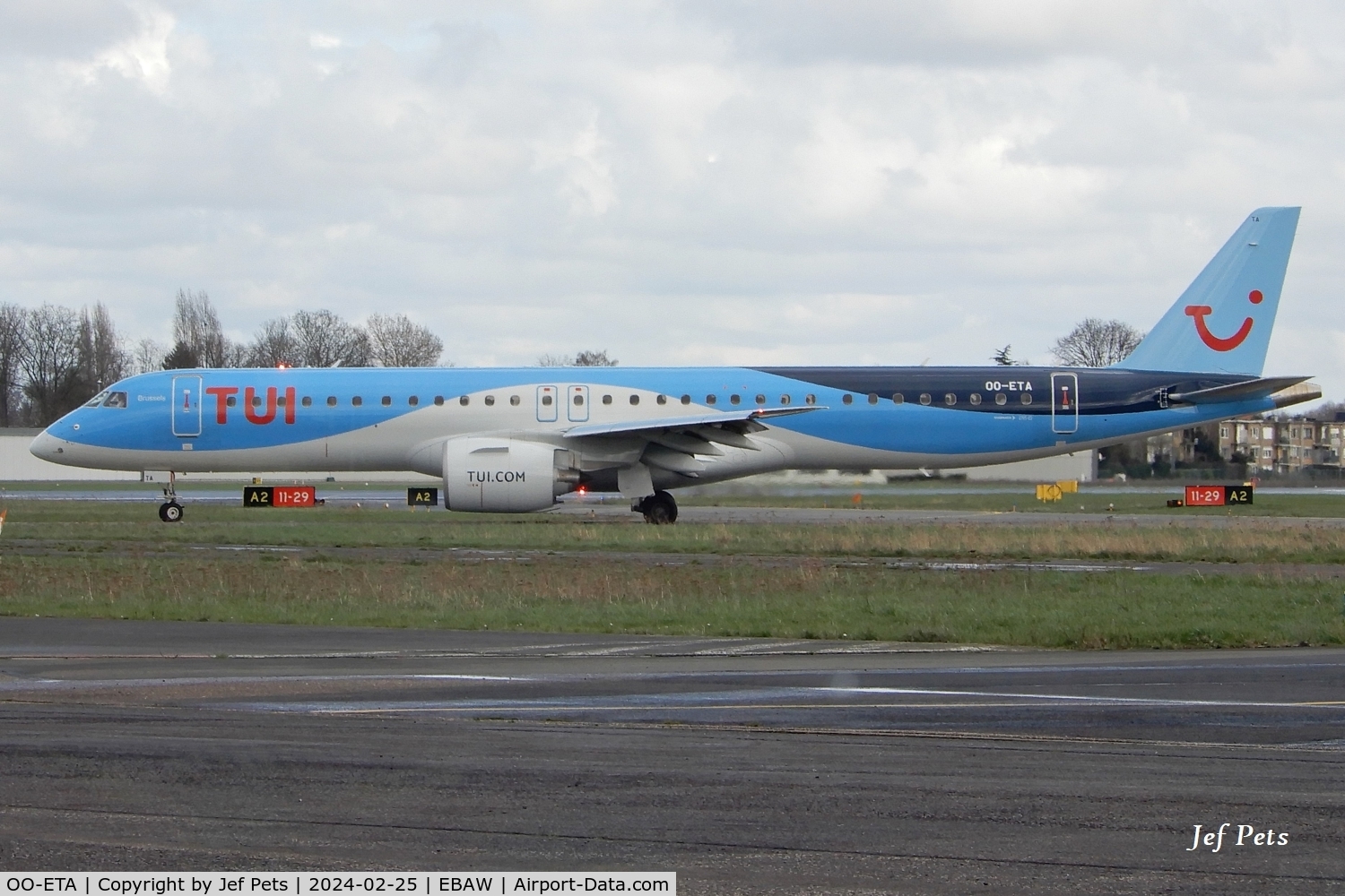 OO-ETA, 2020 Embraer E195-E2 (ERJ-190-400STD) C/N 19020042, OO-ETA at Antwerp Airport.