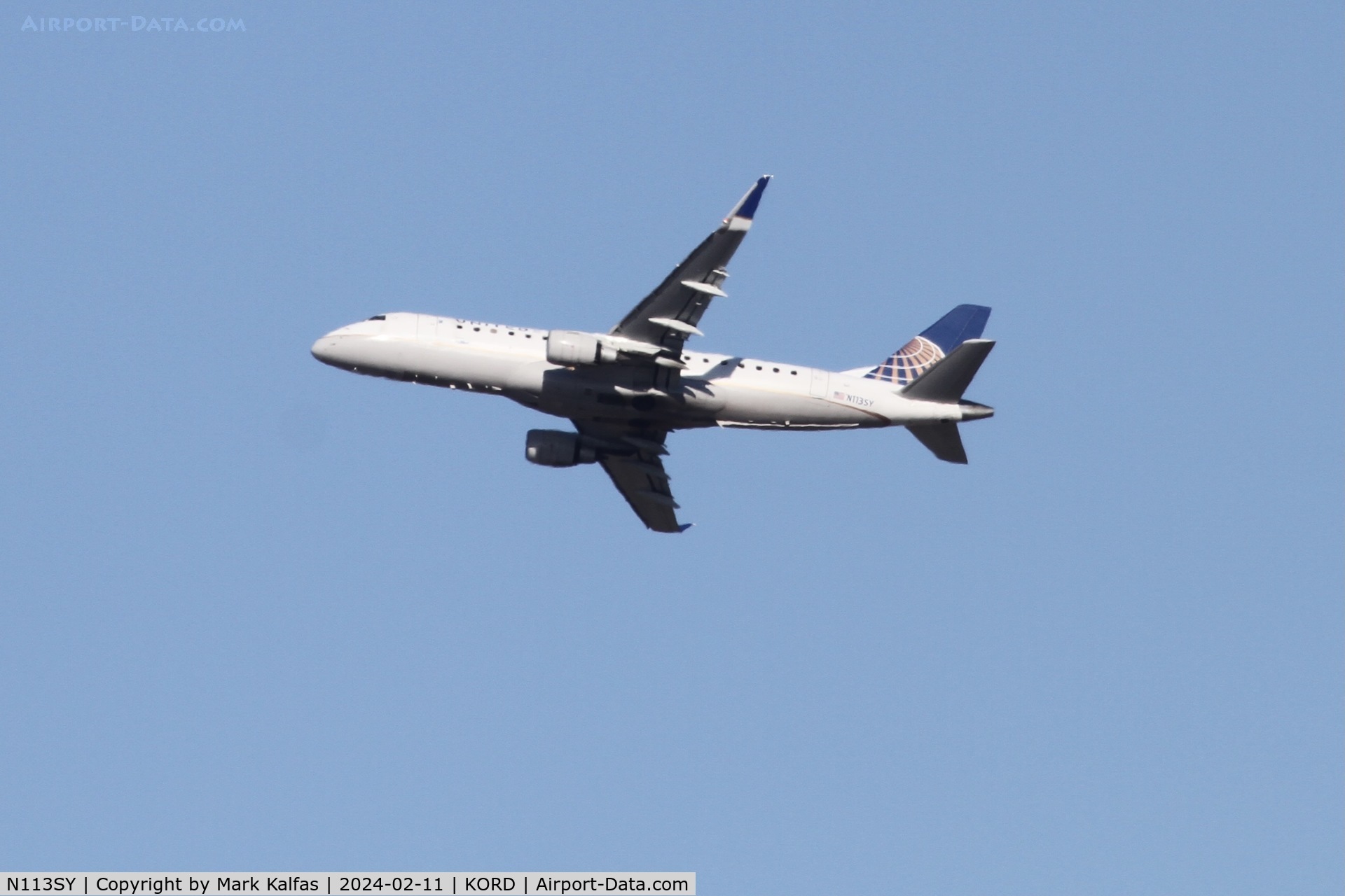 N113SY, 2014 Embraer 175LR (ERJ-170-200LR) C/N 17000407, E75L SkyWest/United Express EMBRAER 175 N113SY SKW5453 KORD-CYYZ