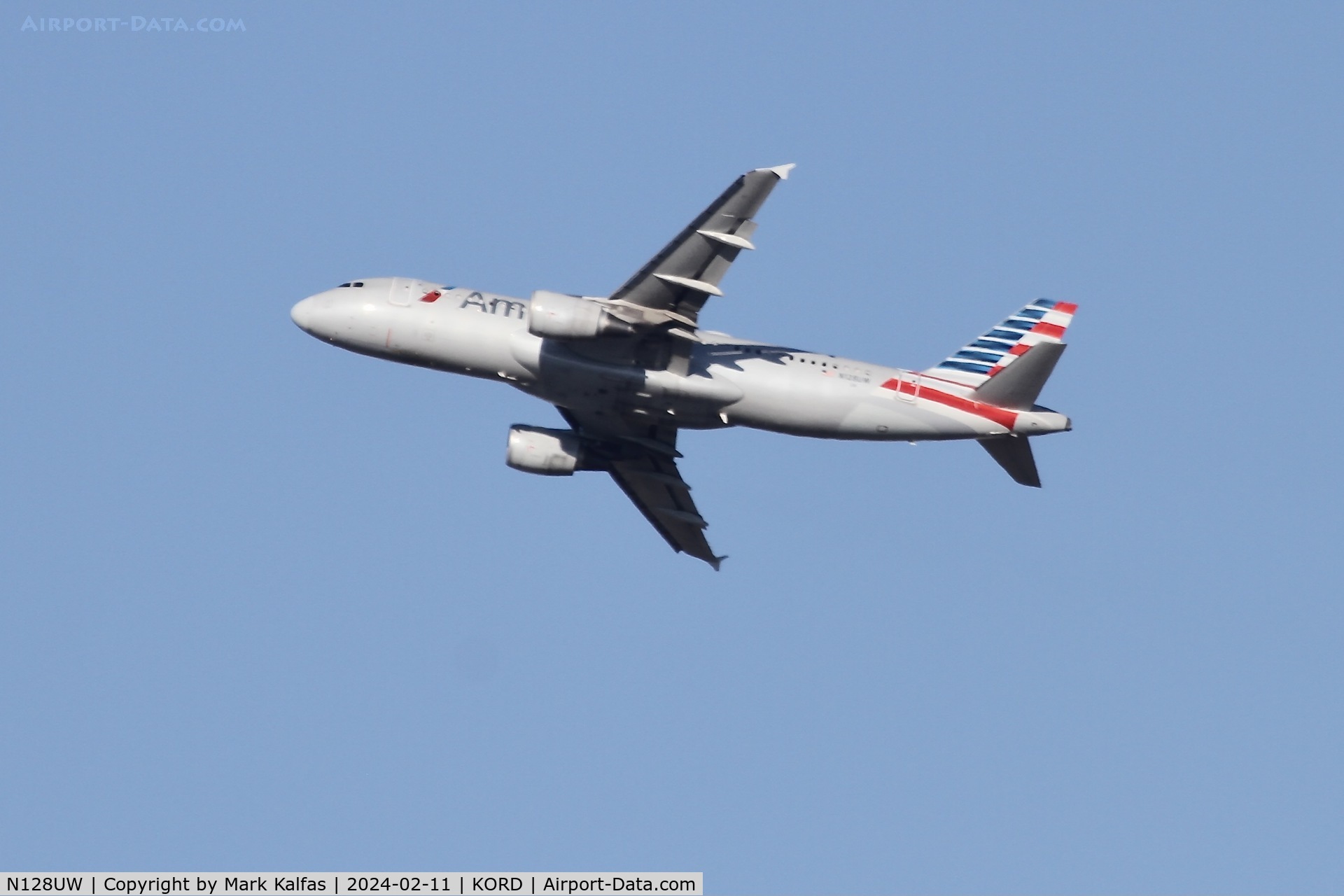 N128UW, 2010 Airbus A320-214 C/N 4242, A320 American Airlines AIRBUS INDUSTRIE A320-214 N128UW AAL2840 ORD-PHL