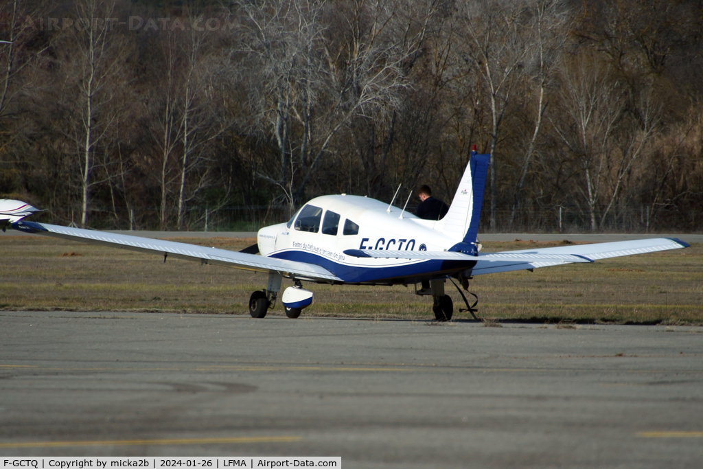F-GCTQ, Piper PA-28-181 C/N 288090297, Parked