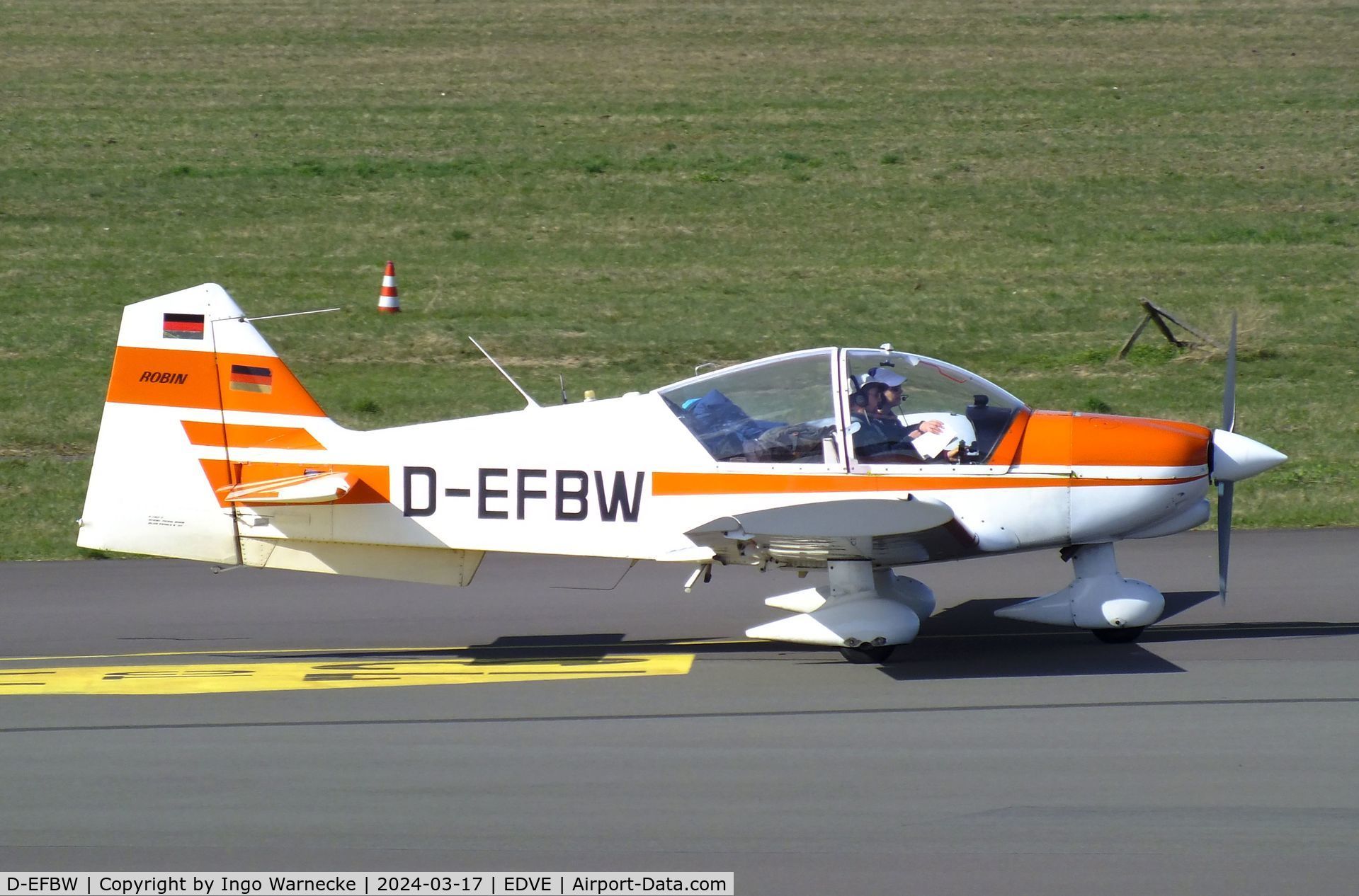D-EFBW, 1977 Robin R-2160 Alpha Sport C/N 117, Robin R.2160 at Braunschweig/Wolfsburg airport, Waggum