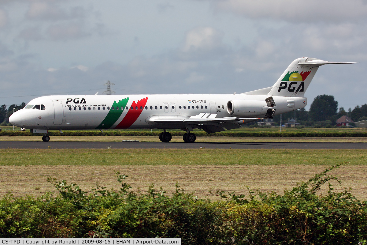 CS-TPD, 1991 Fokker 100 (F-28-0100) C/N 11317, at spl