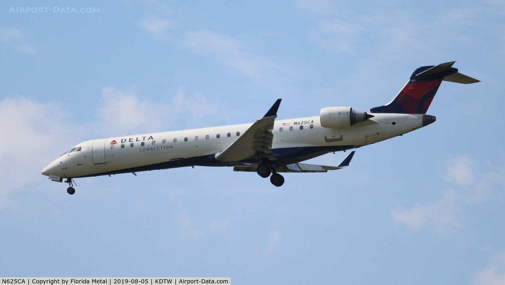 N625CA, 2003 Bombardier CRJ-700 (CL-600-2C10) Regional Jet C/N 10113, SKW/DAL CRJ7 zx OMA-DTW