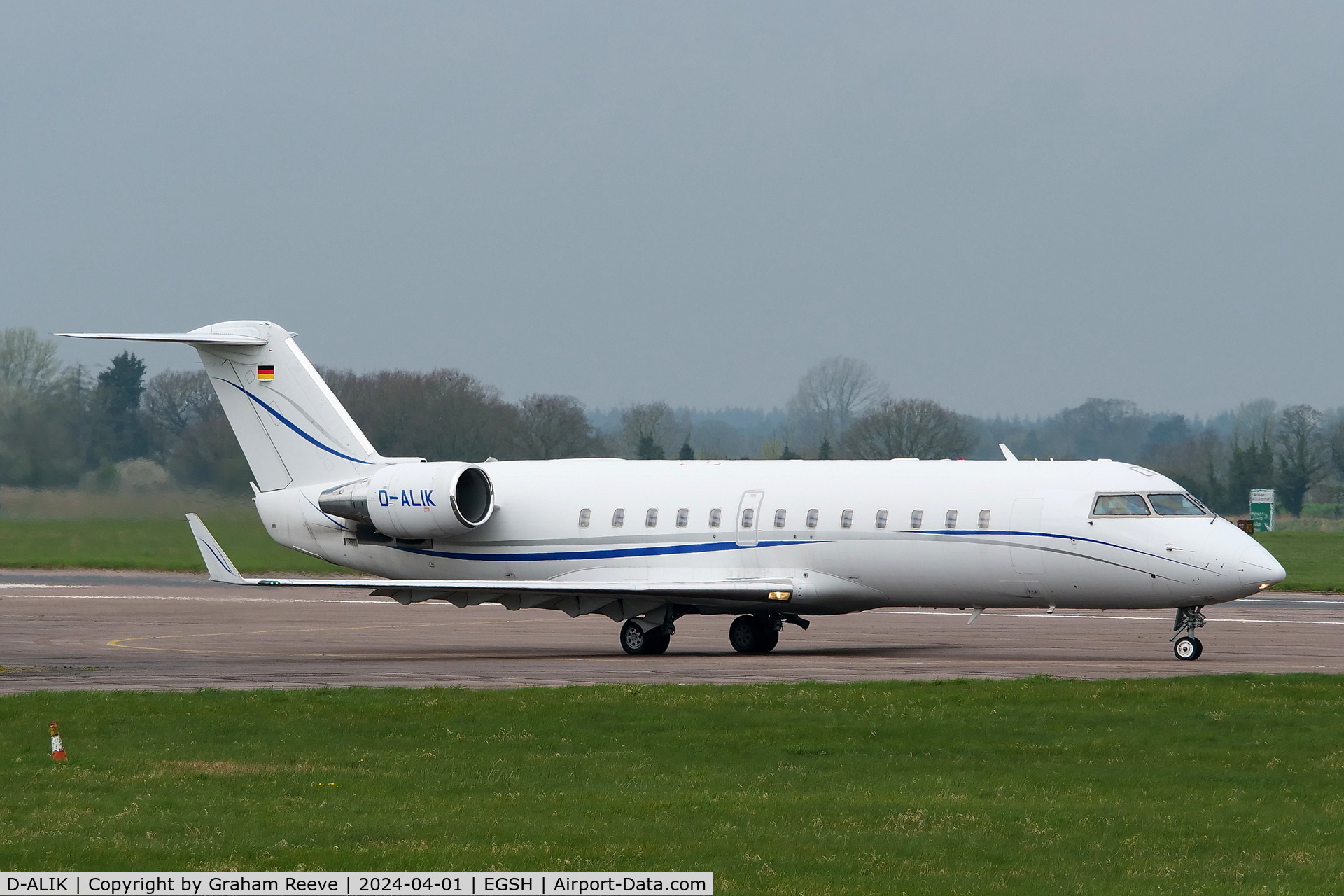 D-ALIK, 2006 Bombardier Challenger 850 (CL-600-2B19) C/N 8066, Departing from Norwich.
