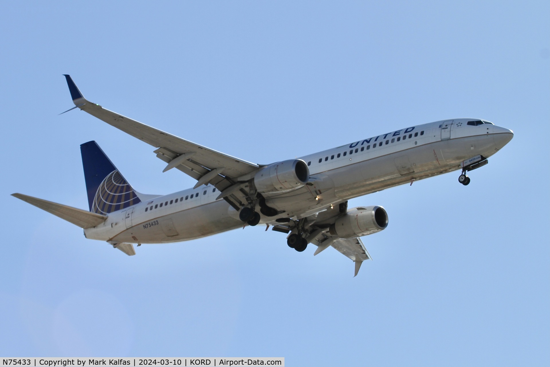 N75433, 2009 Boeing 737-924/ER C/N 33527, B739 United Airlines BOEING 737-924ER N75433 UAL1401 RSW-ORD