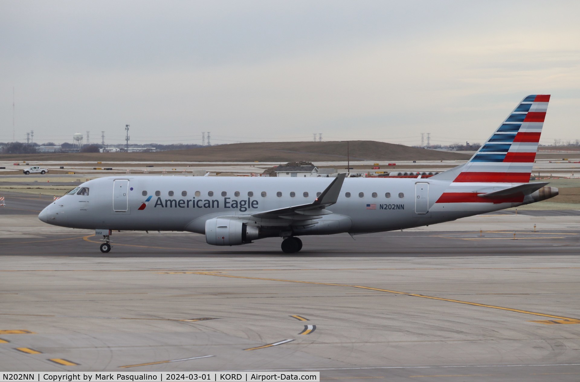 N202NN, 2015 Embraer 175LR (ERJ-170-200LR) C/N 17000467, ERJ-170-200LR