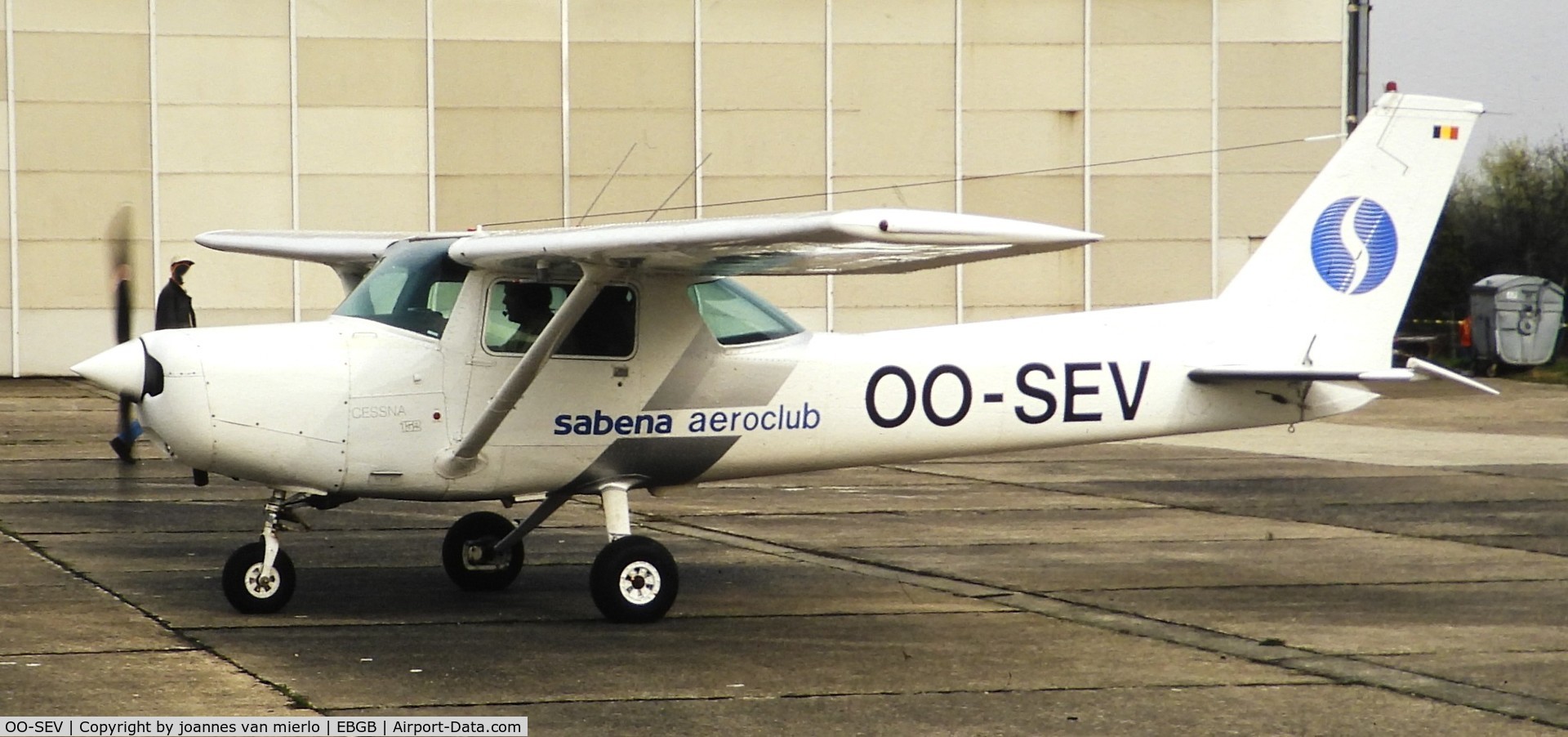 OO-SEV, Cessna 152 C/N 81644, ex-slide
