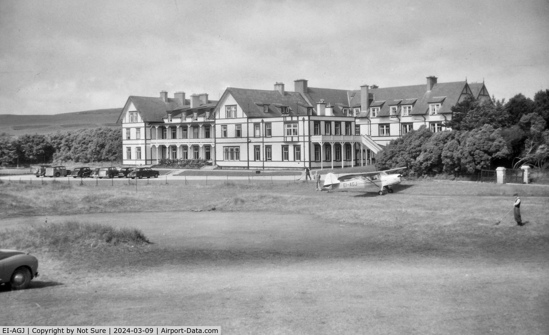 EI-AGJ, 1946 Auster 5J-1 Autocrat C/N 2208, Found this photo in old book..Taken at Rosapenna Hotel Donegal Ireland  
C. 1954