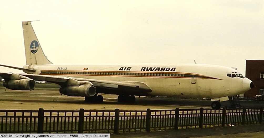 9XR-JA, 1967 Boeing 707-328C C/N 19292, ex-slide