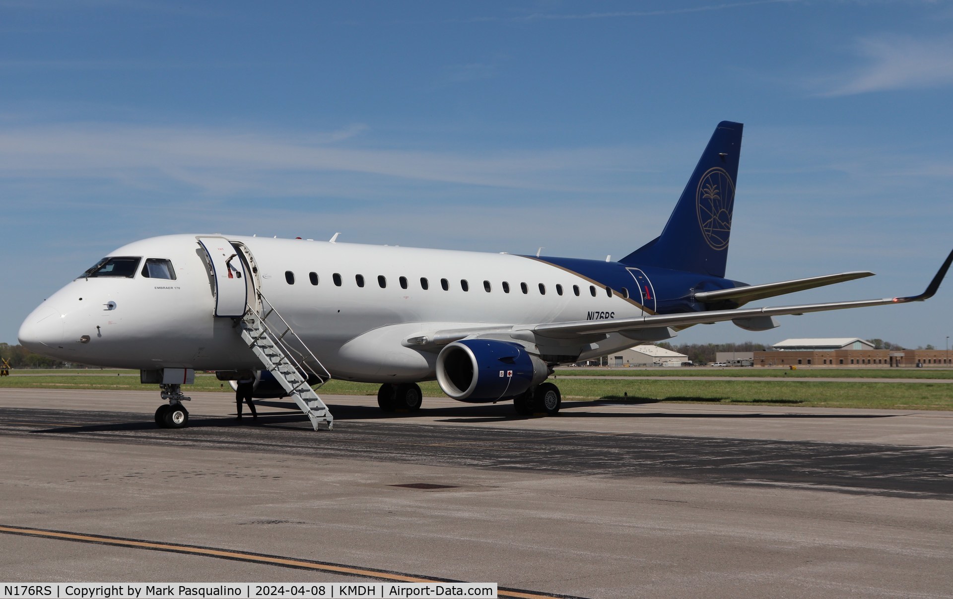 N176RS, 2005 Embraer 170LR (ERJ-170-100LR) C/N 17000107, ERJ-170LR