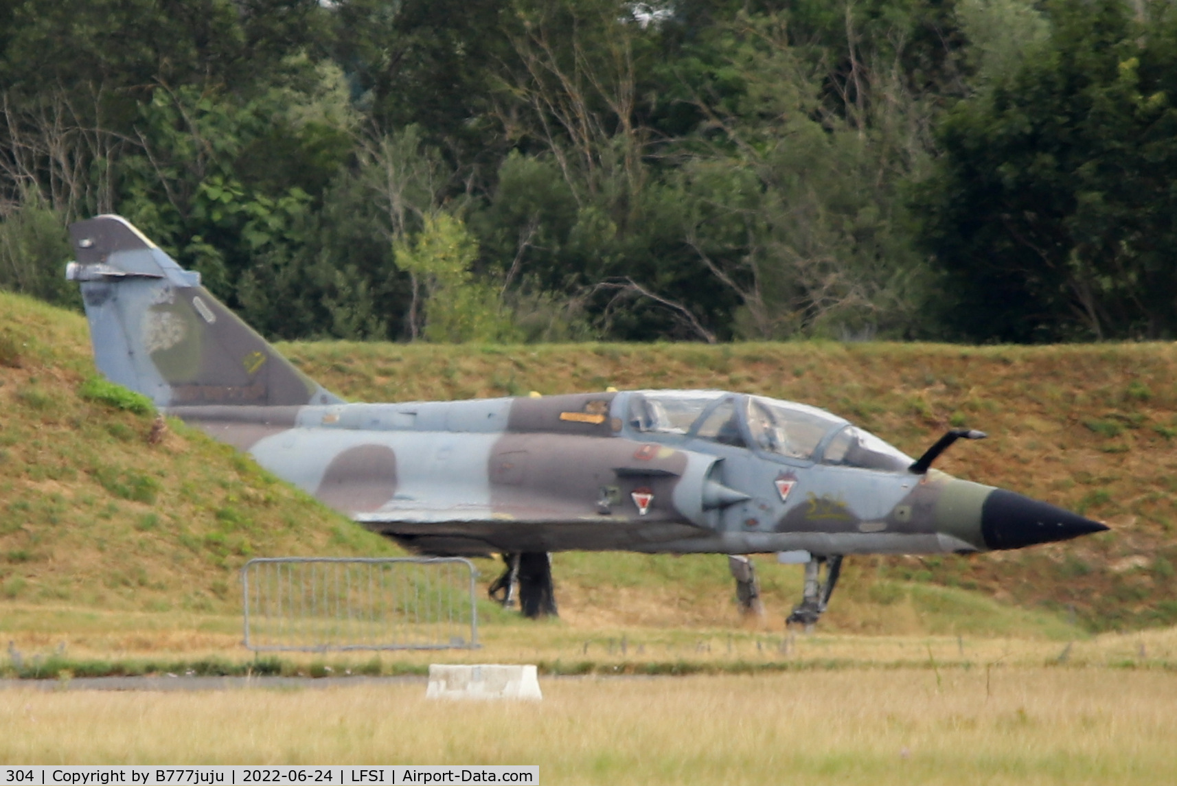 304, Dassault Mirage 2000N C/N 3404, use for traing