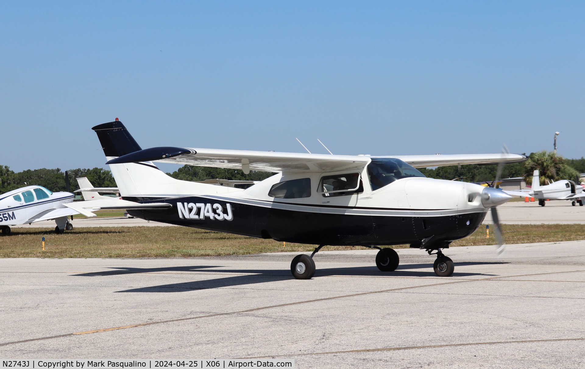 N2743J, 1976 Cessna T210M Turbo Centurion C/N 21061690, Cessna T210M