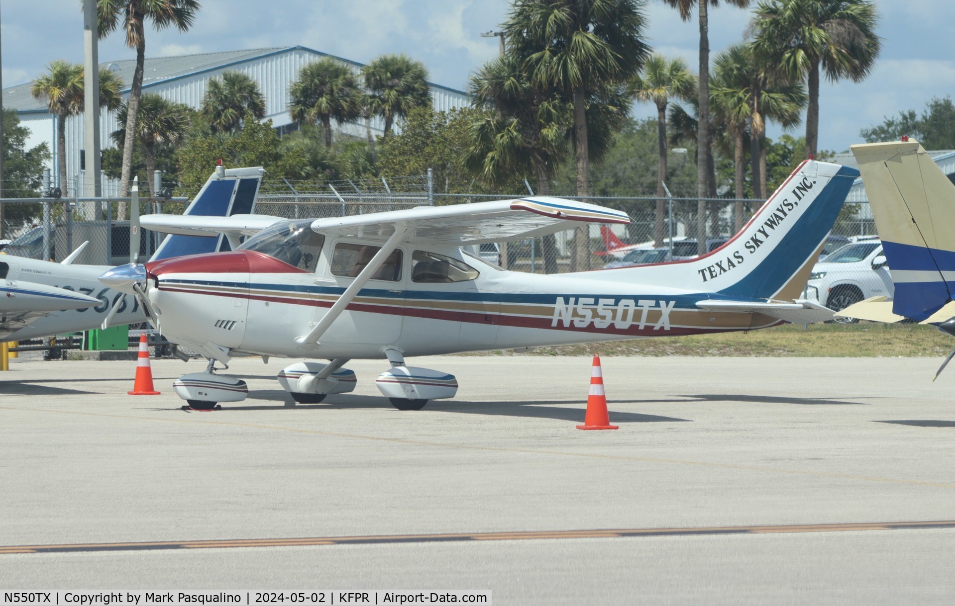 N550TX, 1977 Cessna 182Q Skylane C/N 18265764, Cessna 182Q