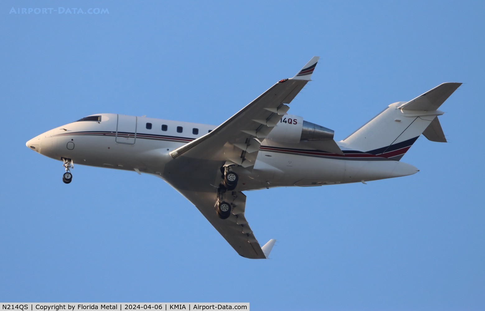 N214QS, 2016 Bombardier Challenger 650 (CL-600-2B16) C/N 6072, NetJets Challenger 650 zx  DAL-MIA    [data has been submitted for correction to show this is a 650 and not 604]