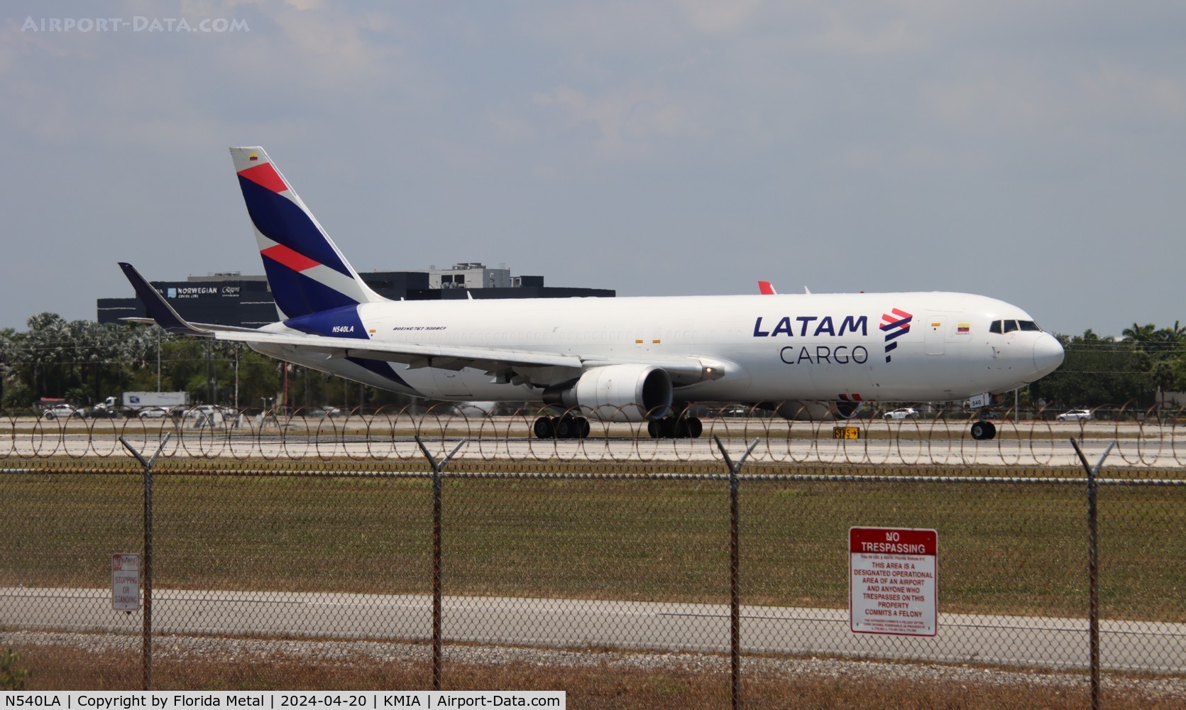N540LA, Boeing 767-316/ER C/N 35229/949, LATAM Cargo 767-300F zx MIA-UIO /SEQM to Quito Ecuador