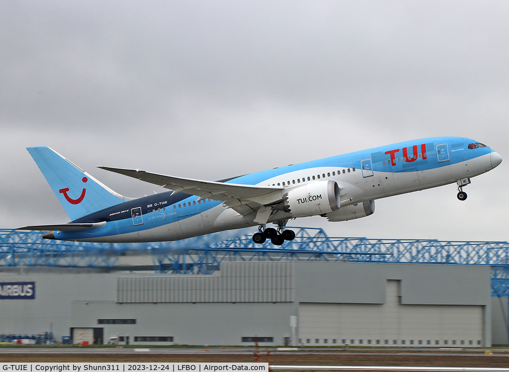 G-TUIE, 2014 Boeing 787-8 Dreamliner C/N 37227, Taking off from rwy 32R