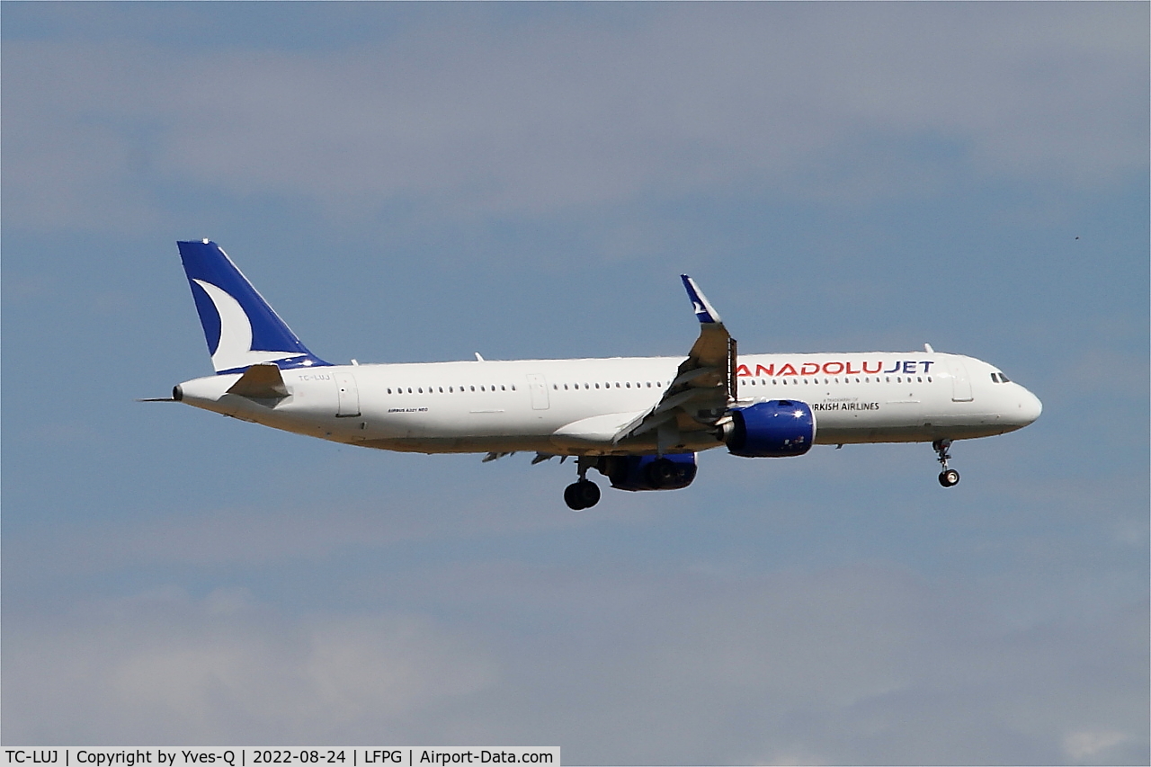 TC-LUJ, Airbus A321-271NX C/N 10883, Airbus A321-271NX, On final rwy 09L, Roissy Charles De Gaulle airport (LFPG-CDG)