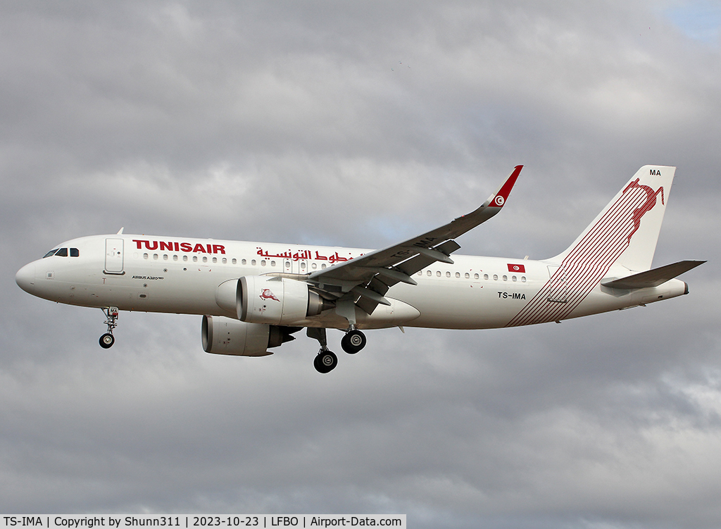 TS-IMA, 2022 Airbus A320-251N C/N 11137, Landing rwy 32L