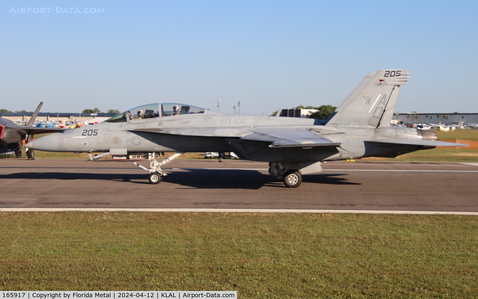 165917, Boeing F/A-18F Super Hornet C/N F063, F-18F zx