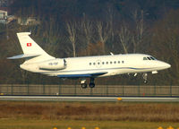 HB-ISF @ ZRH - sohrt final on RWY 14 in Zurich, Switzerland - by Karl Haller