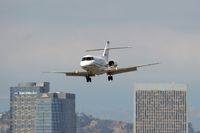 N845QS @ SMO - ExecJet Raytheon Hawker 800XP on short final to RWY 21 after a 41-minute flight from San Francisco (KSFO). - by Dean Heald