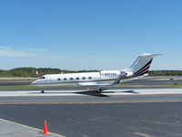 N477QS @ PDK - Taxing to Signature Air - by Michael Martin