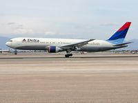 N138DL @ KLAS - Delta Airlines / 1991 Boeing 767-332 - by SkyNevada