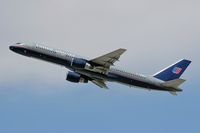 N549UA @ LAX - United Airlines N549UA (FLT UAL69) climbing out from RWY 25R enroute to Lihue (PLHI), Hawaii. - by Dean Heald