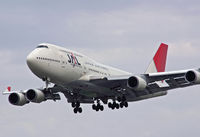 JA8914 @ LHR - Boeing 747 446 - by Les Rickman