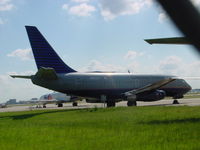 N993UA @ KSAT - Boeing 737-200