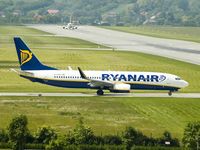 EI-DCN @ KRK - Ryanair - by Artur Bado?